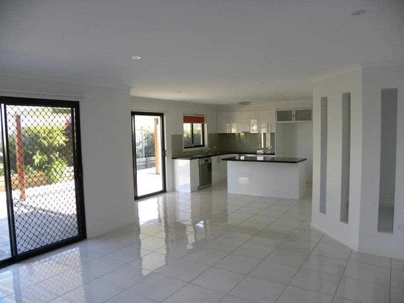 119 Davidson Street, BARGARA QLD 4670, Bargara - Thumbnail 2