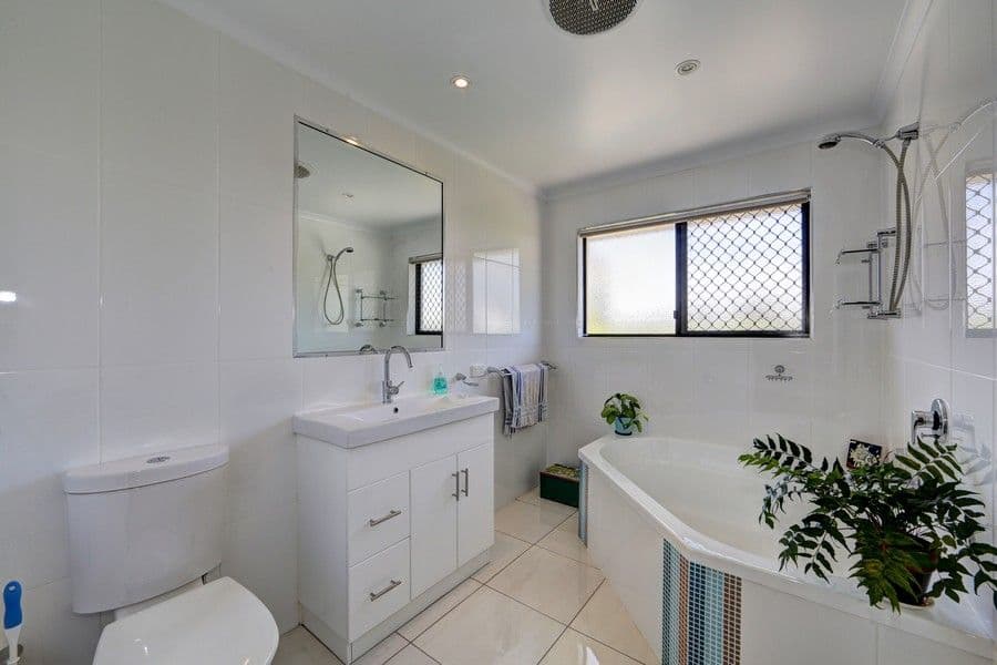 119 Davidson Street, BARGARA QLD 4670, Bargara - Thumbnail 4
