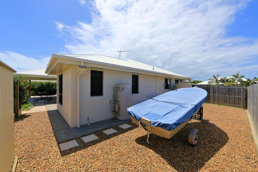 119 Davidson Street, BARGARA QLD 4670, Bargara - Thumbnail 8