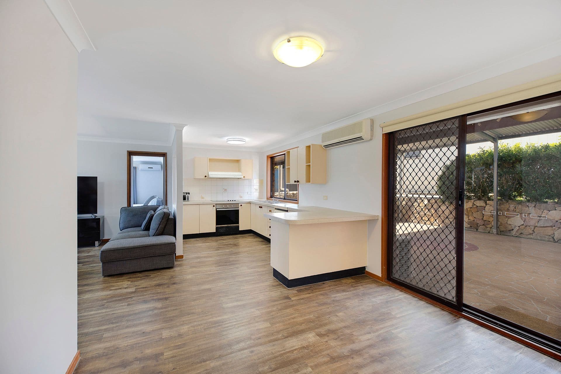 2 Bolton Street, Bateau Bay NSW 2261, Bateau Bay - Thumbnail 3