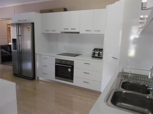 23 Arthur Street, Roma QLD 4455, Roma - Thumbnail 2