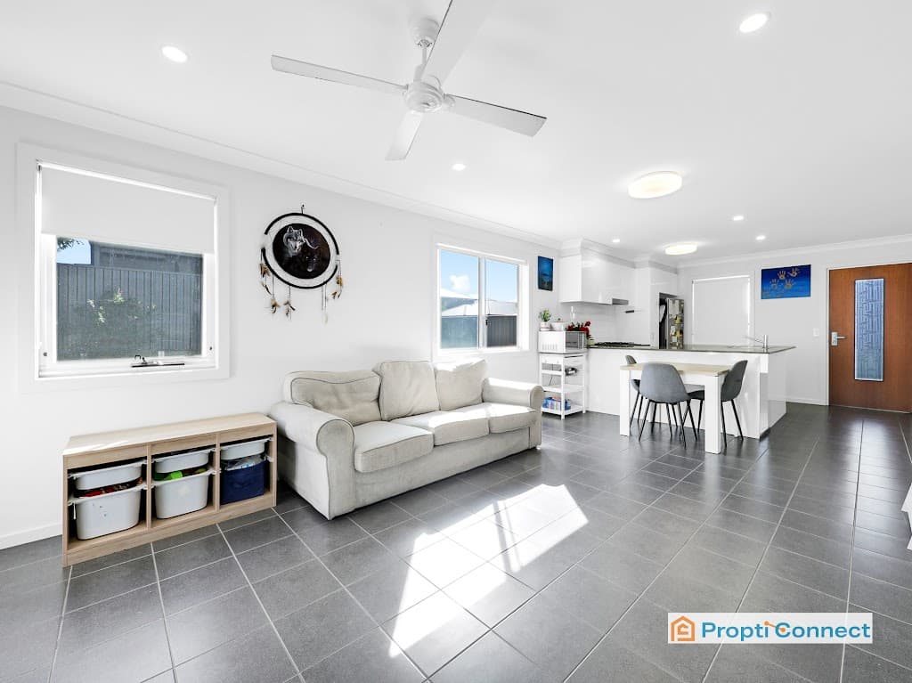 81B Mary Ann Drive, Glenfield, NSW, 2167, Glenfield - Thumbnail 3