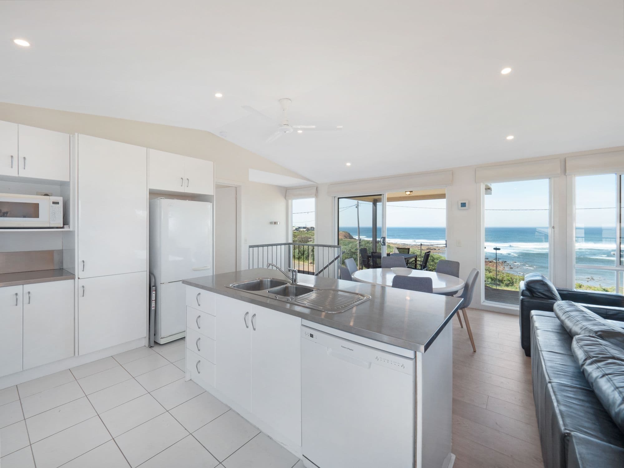 12 The Esplanade, Sunderland Bay VIC 3922, Sunderland Bay - Thumbnail 4