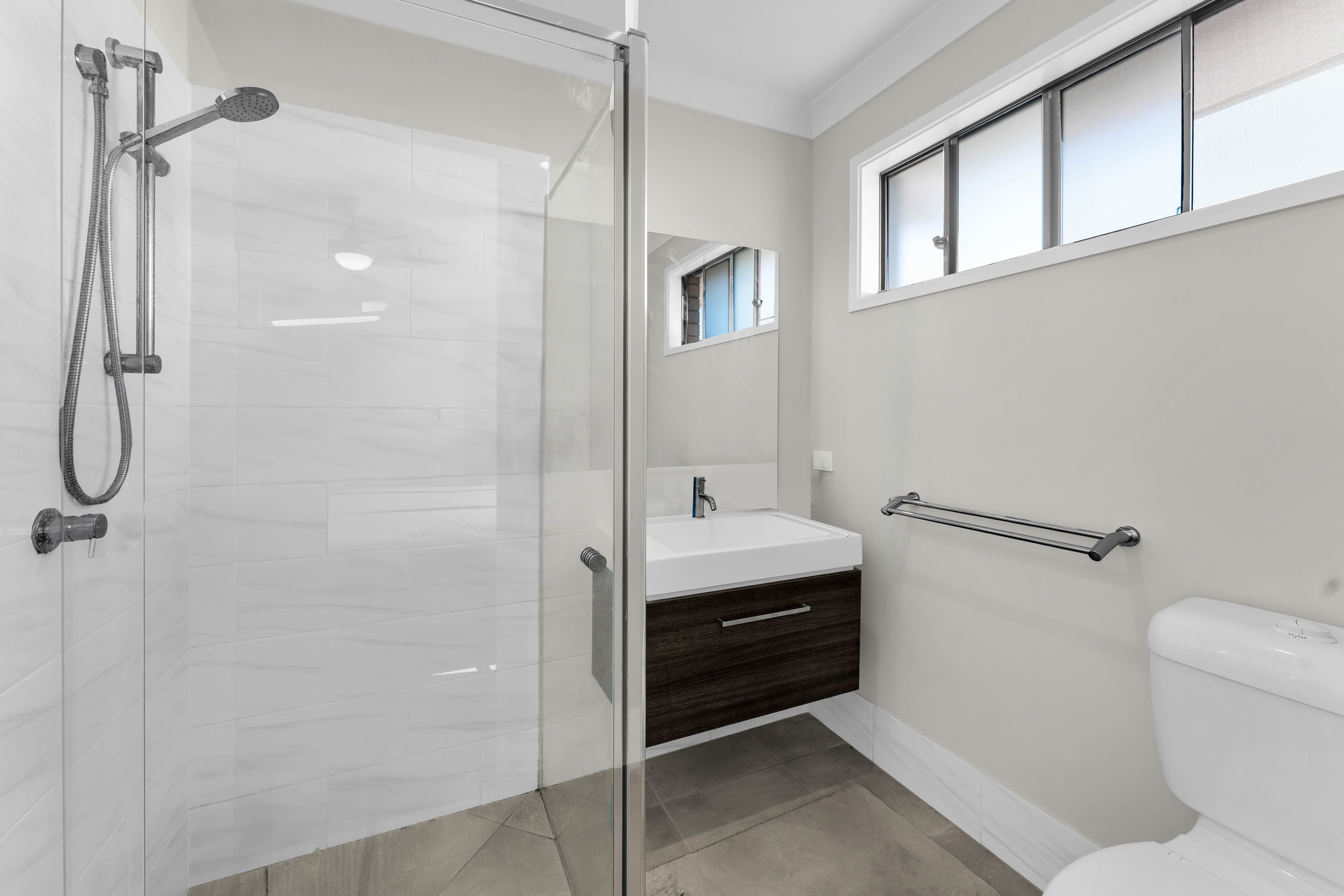 25 Spruce Circuit, Hillcrest QLD 4118, Hillcrest - Thumbnail 4