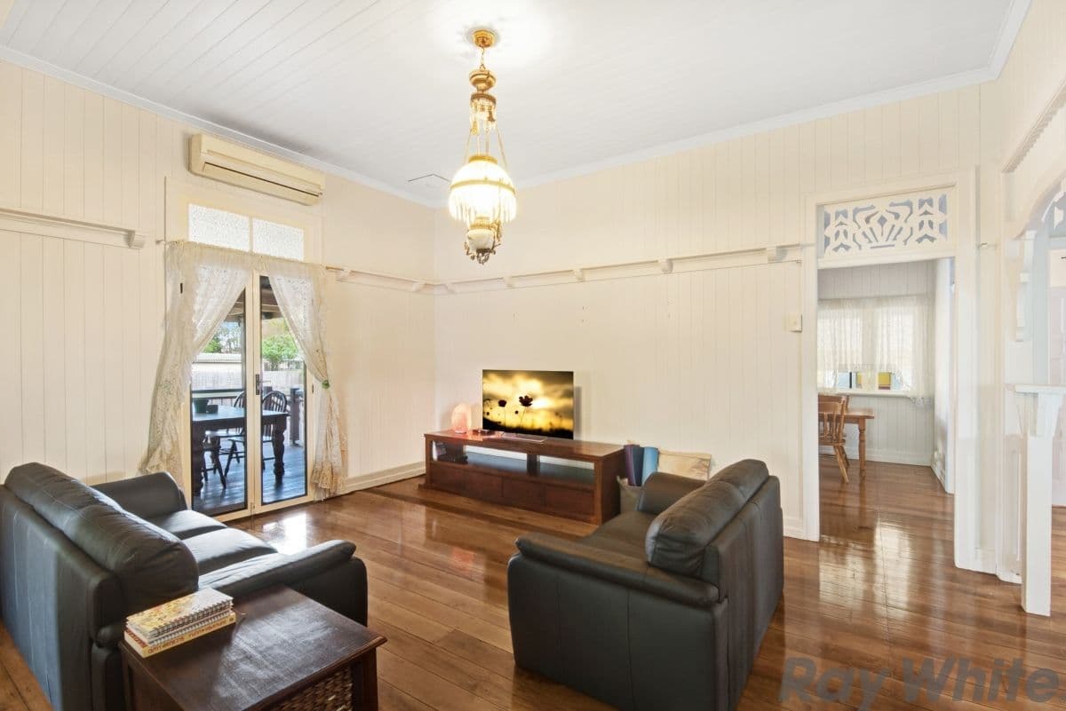 16 Lawnhill Avenue, Deception Bay QLD 4508, Deception Bay - Thumbnail 4