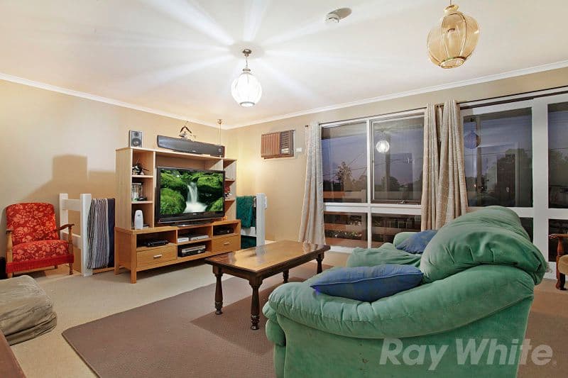 9 Dinsdale Road, Boronia VIC 3155, Boronia - Thumbnail 2