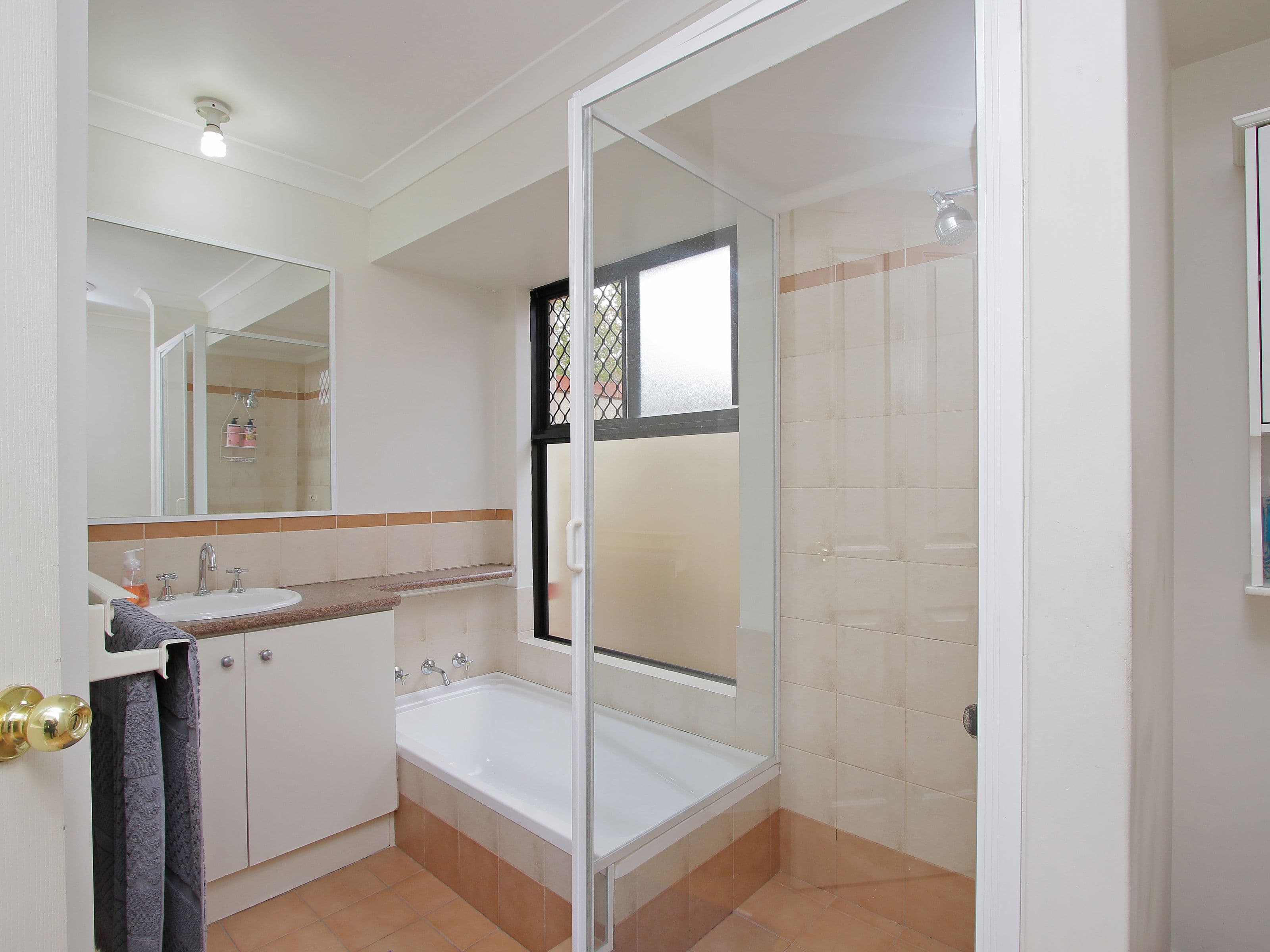 4F Ball Place, Queens Park WA 6107, Queens Park - Thumbnail 7