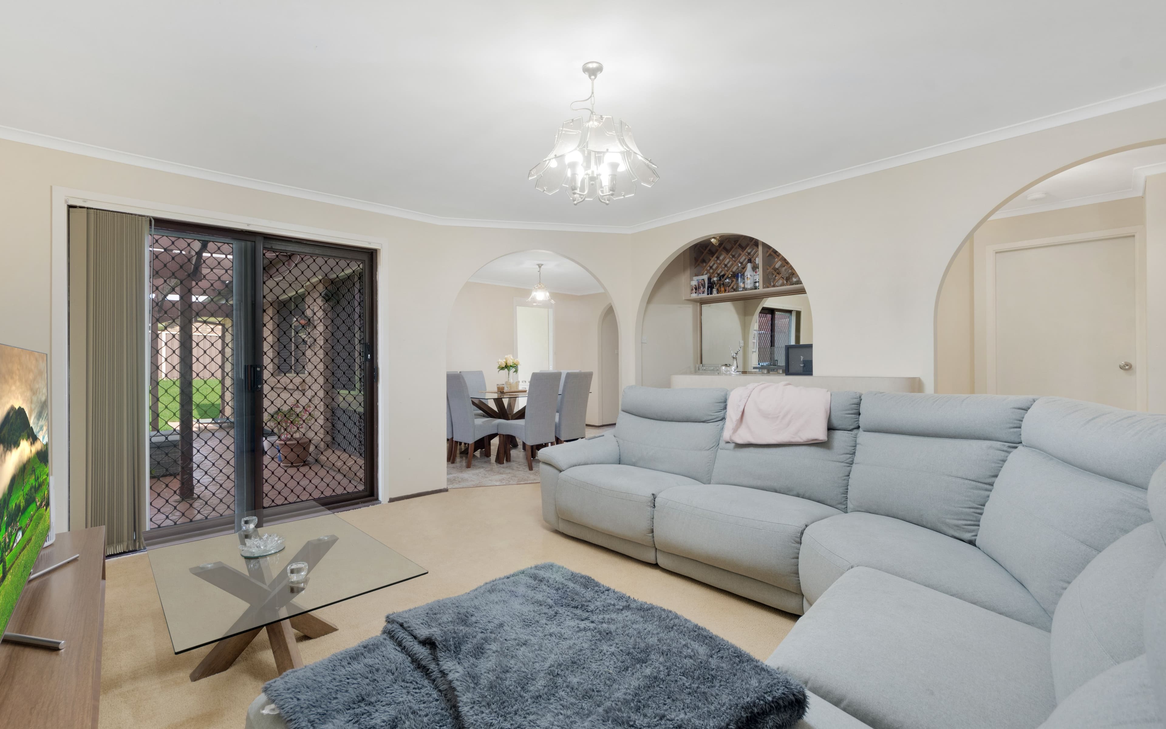 3 Livingstone Avenue, Ingleburn NSW 2565, Ingleburn - Thumbnail 2