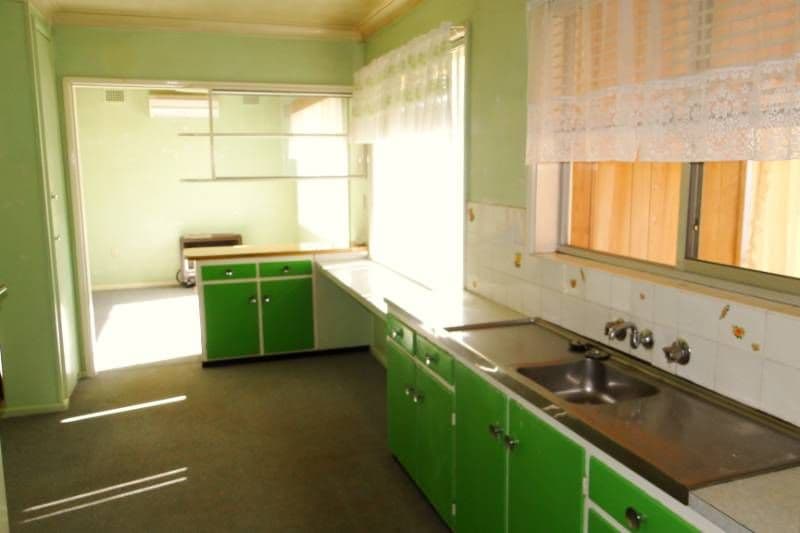 3 Lackey Street, GUYRA NSW 2365, Guyra - Thumbnail 3