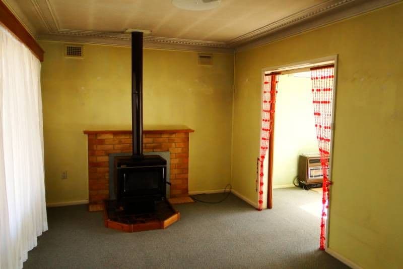 3 Lackey Street, GUYRA NSW 2365, Guyra - Thumbnail 4