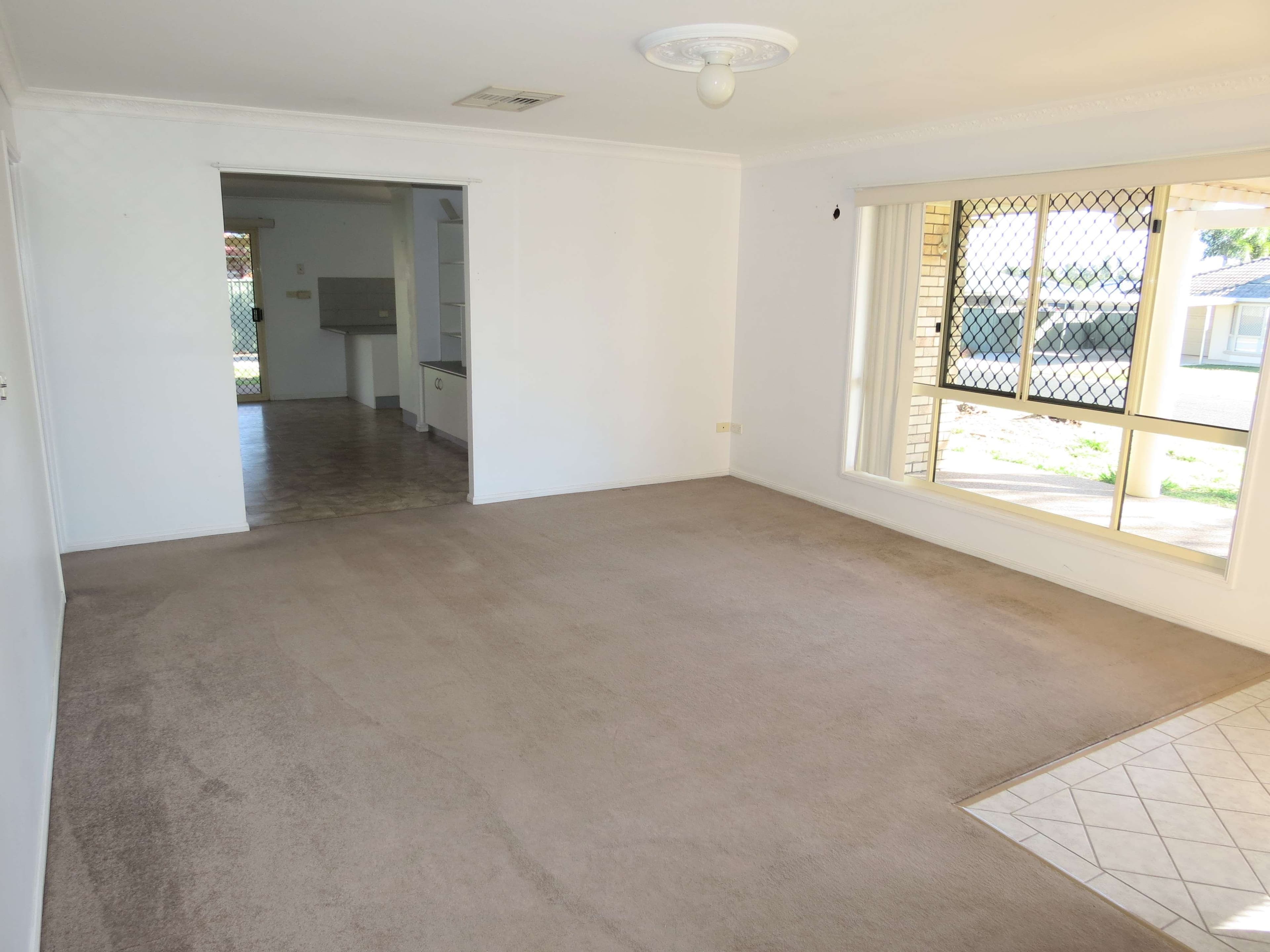26 Jeppesen Drive, Emerald QLD 4720, Emerald - Thumbnail 5