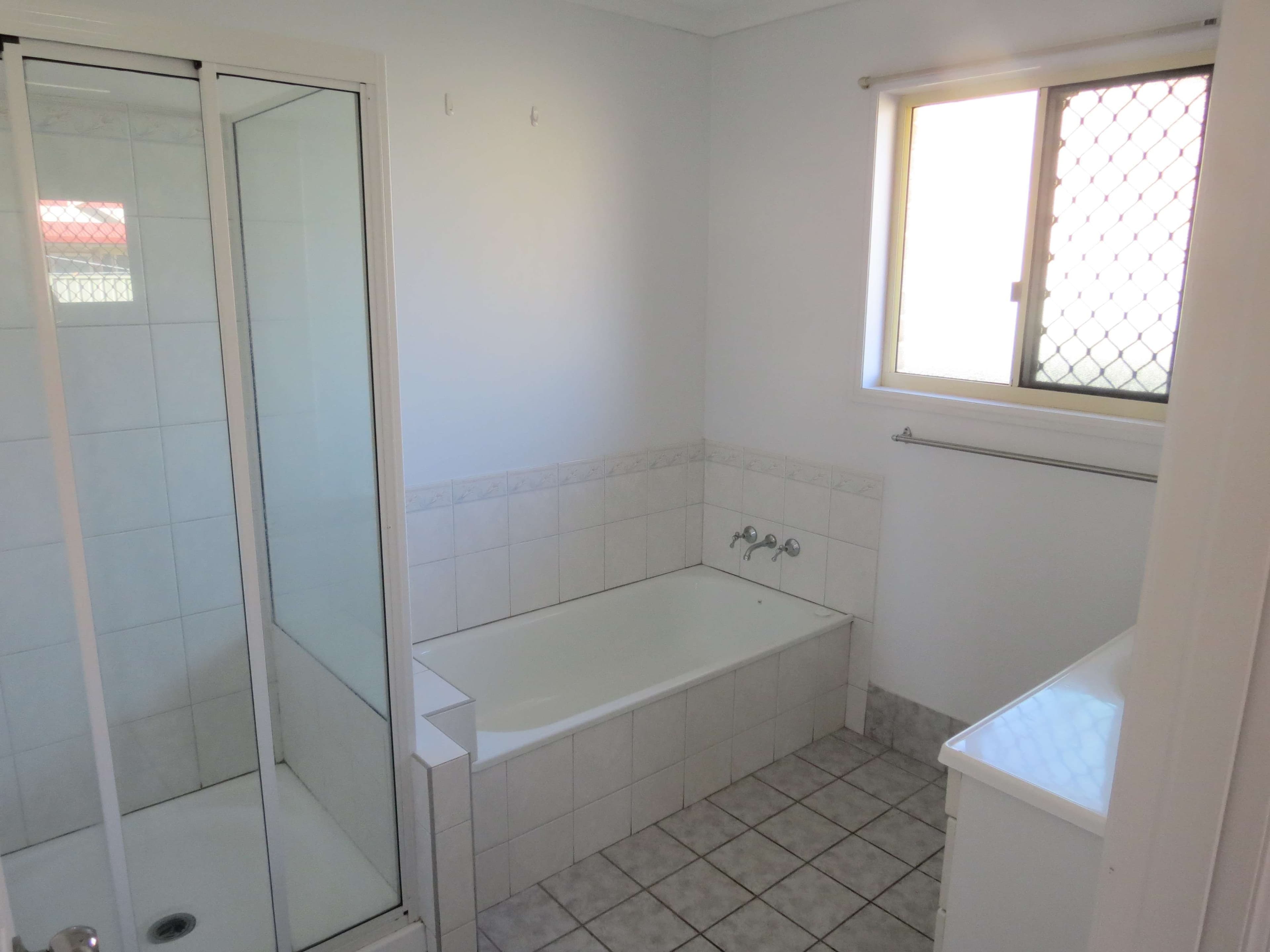 26 Jeppesen Drive, Emerald QLD 4720, Emerald - Thumbnail 7