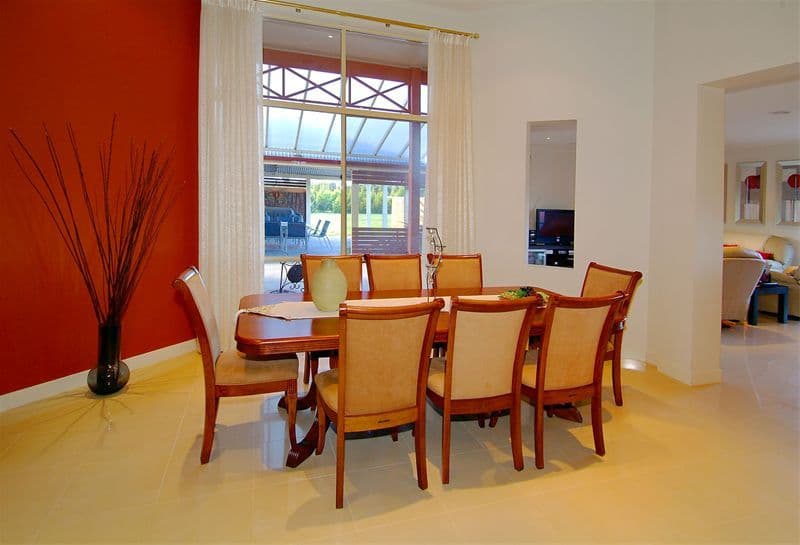 9-10  Serrell Court, WHITTLESEA VIC 3757, Whittlesea - Thumbnail 2