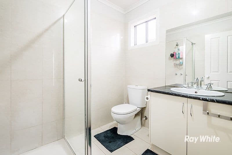 11 Karwarren Way, Cranbourne West VIC 3977, Cranbourne West - Thumbnail 5