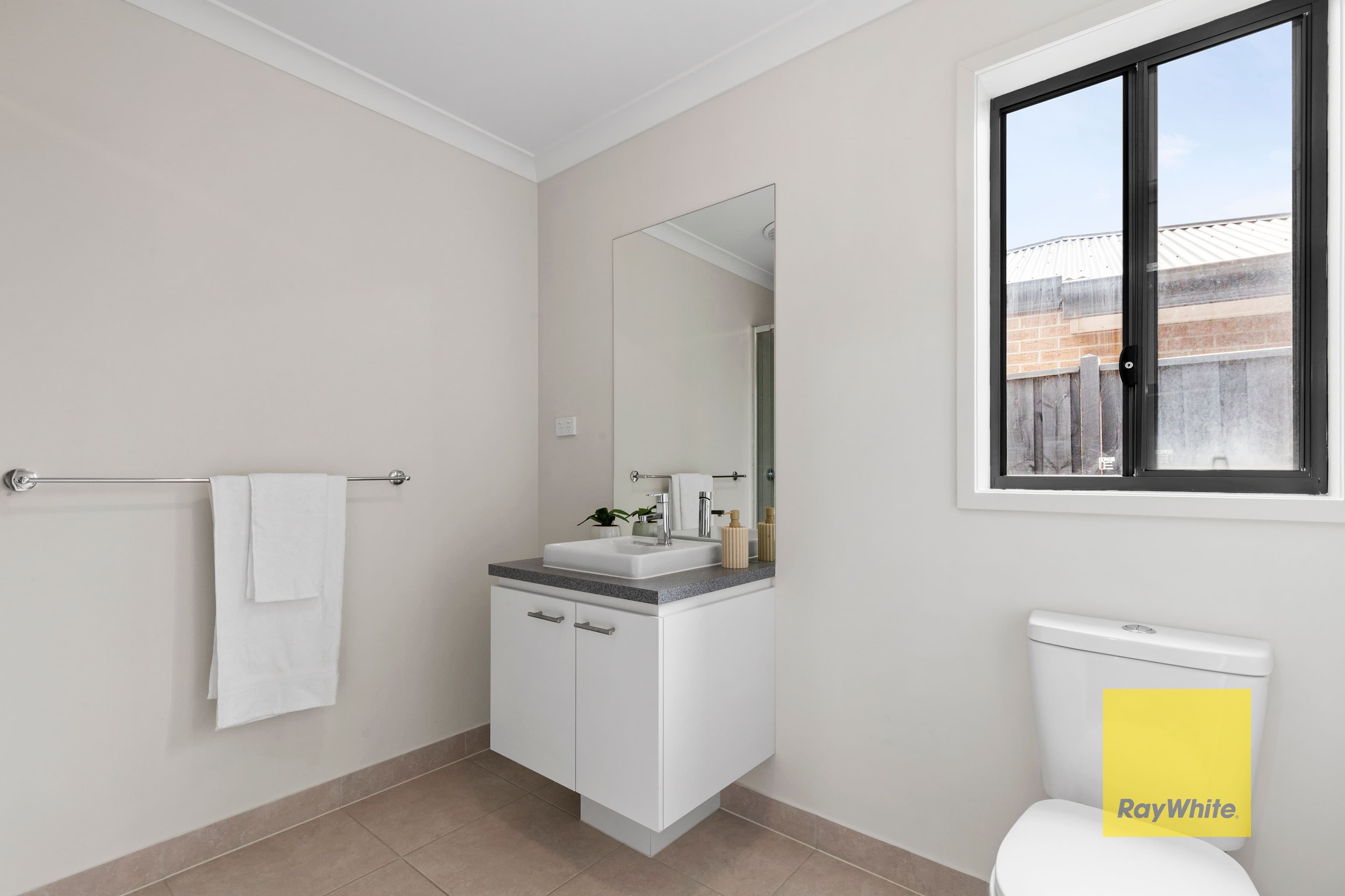 12 Tywin Street, CHARLEMONT VIC 3217, Charlemont - Thumbnail 3