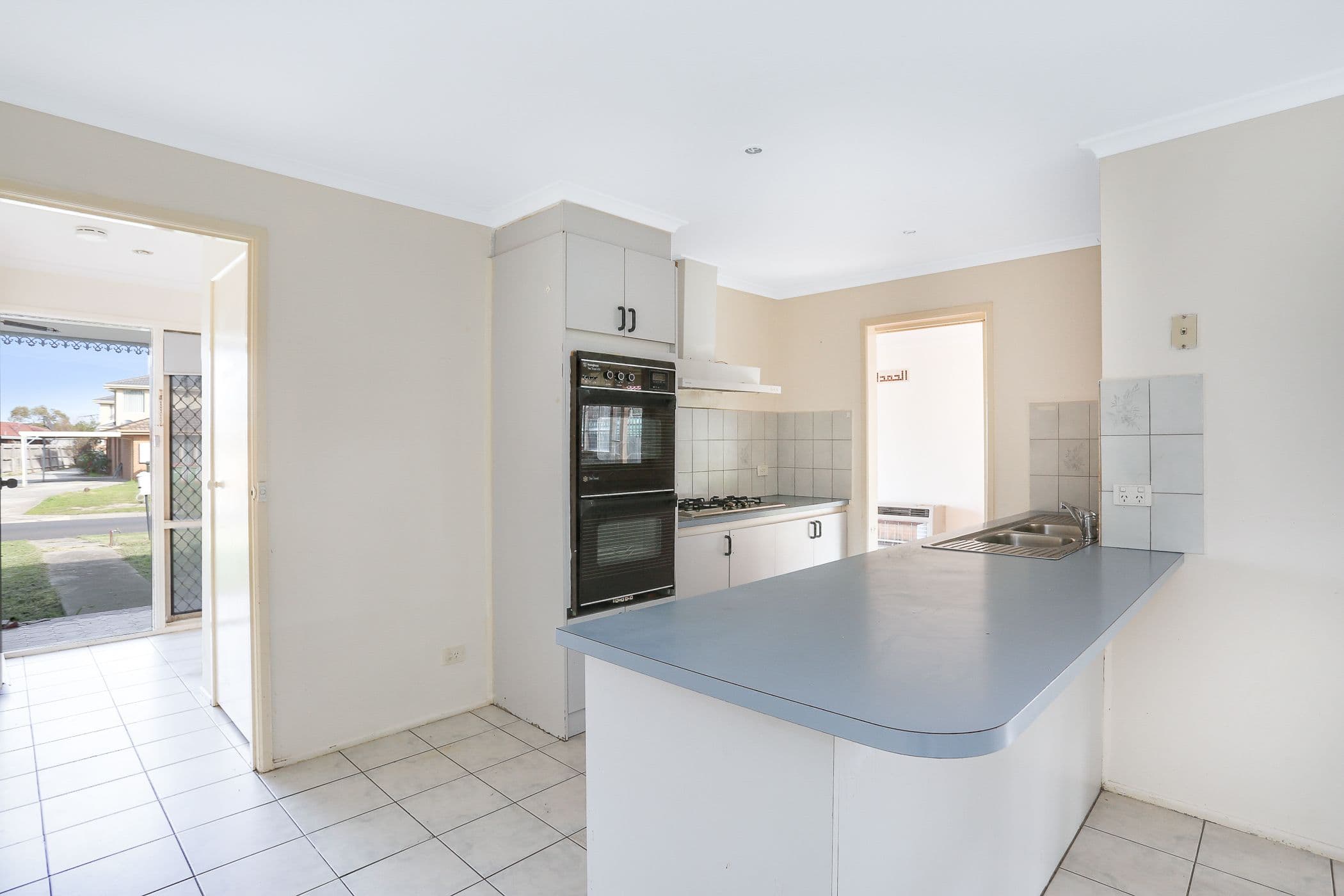 16 Papworth Place, Meadow Heights VIC 3048, Meadow Heights - Thumbnail 4