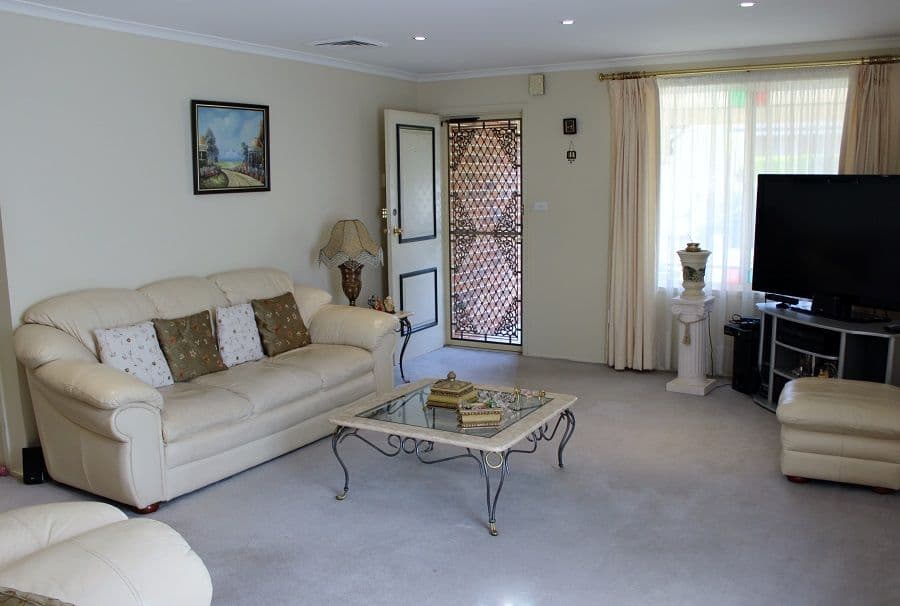 35 Longworth Crescent, CASTLE HILL NSW 2154, Castle Hill - Thumbnail 2