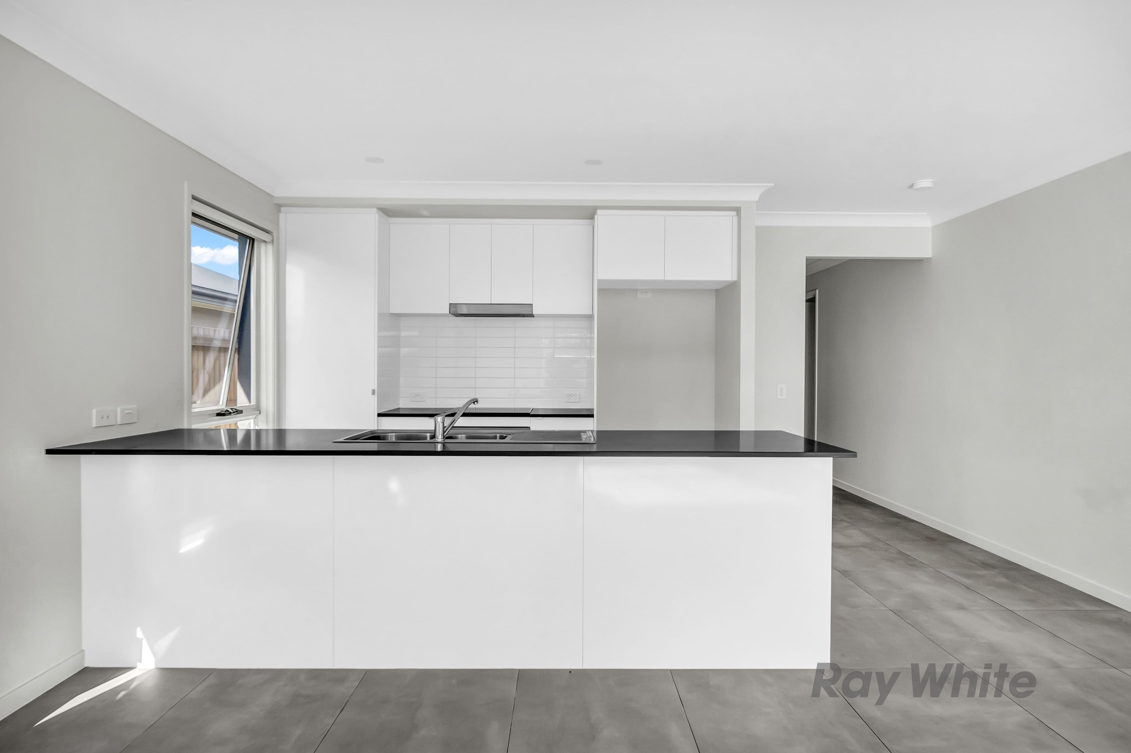 14 Westringia Court, Logan Reserve QLD 4133, Logan Reserve - Thumbnail 4