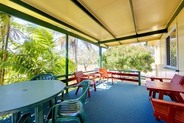 17 Cambridge Street, CURRAJONG QLD 4812, Currajong - Thumbnail 4