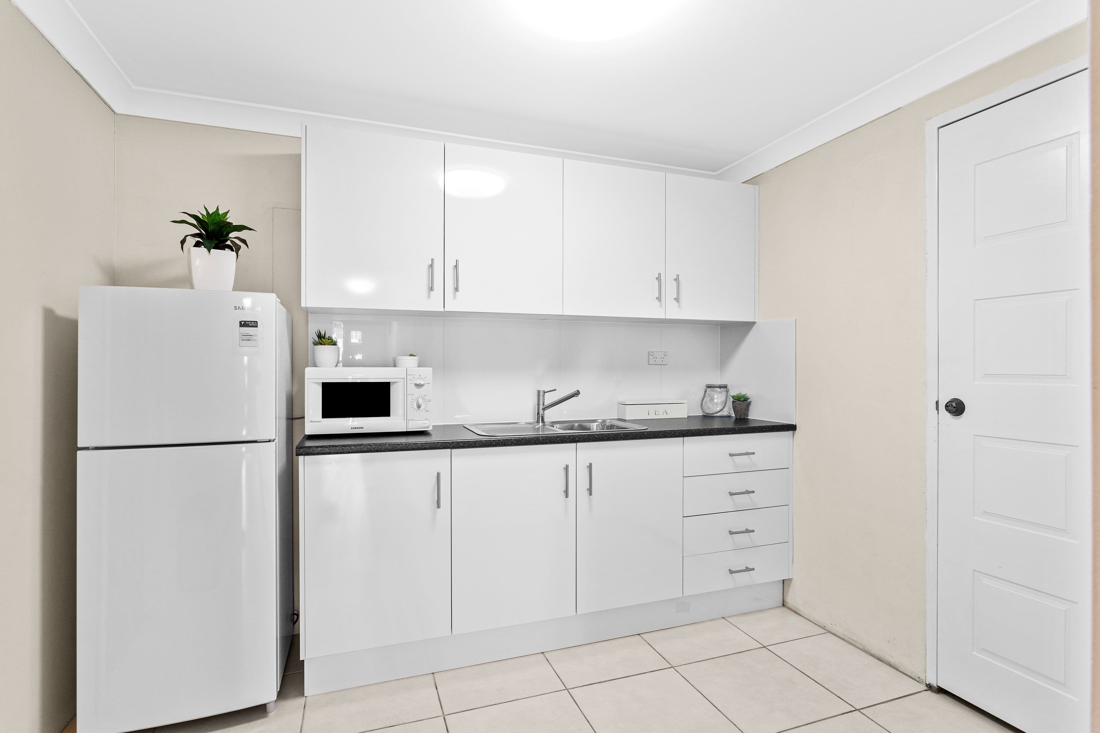 13 Wollongong Street, Shellharbour NSW 2529, Shellharbour - Thumbnail 8