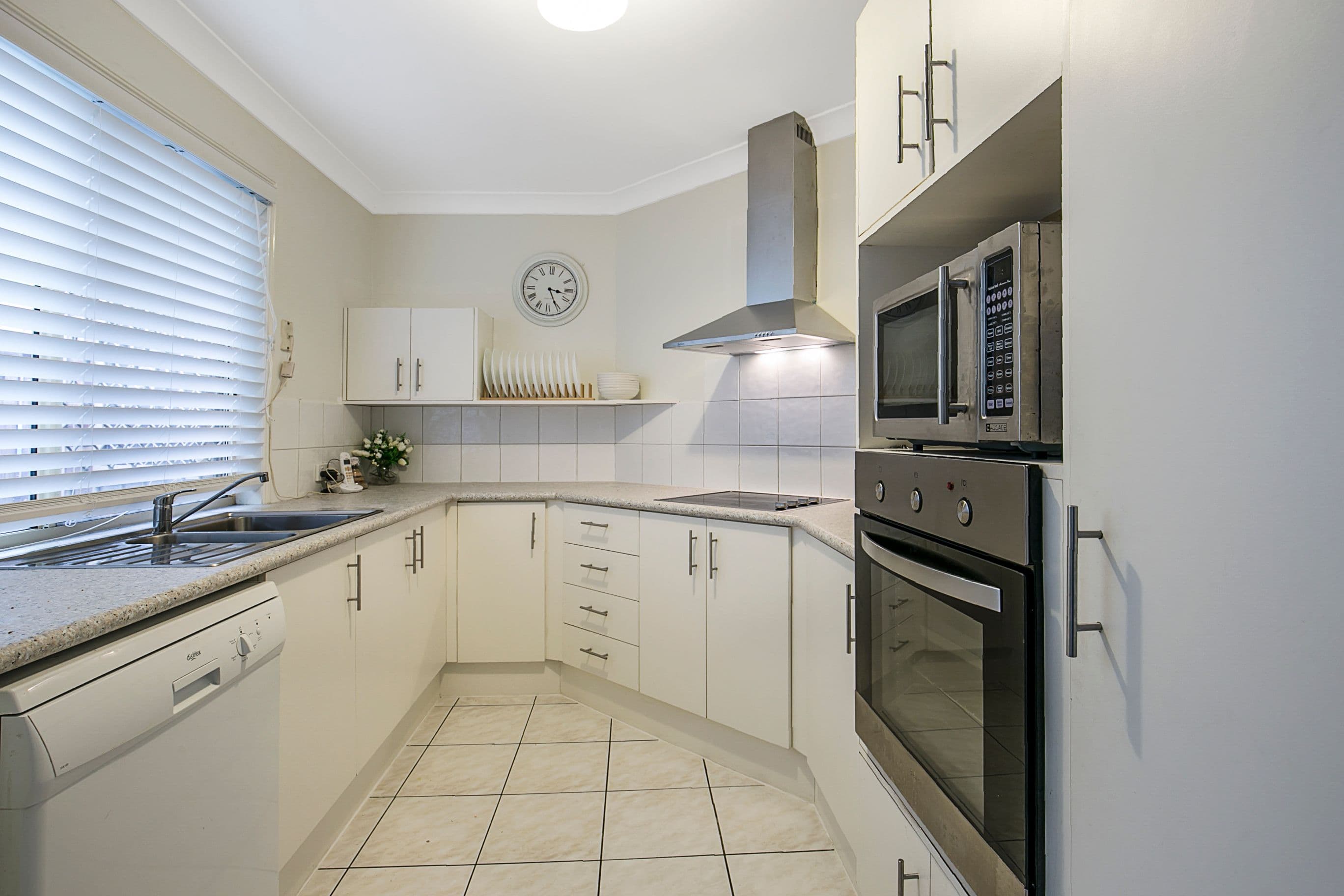 71 Greenslade Street, Tingalpa QLD 4173, Tingalpa - Thumbnail 2