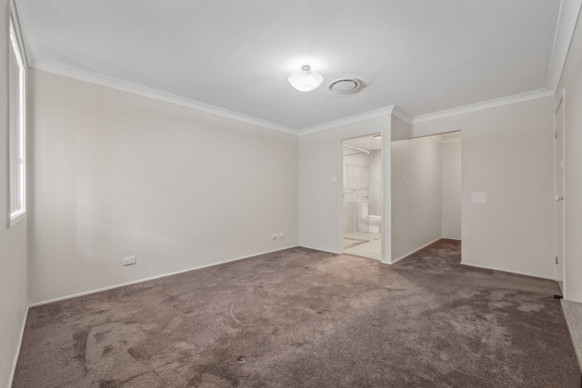 33 Lysander Avenue, Rosemeadow NSW 2560, Rosemeadow - Thumbnail 8
