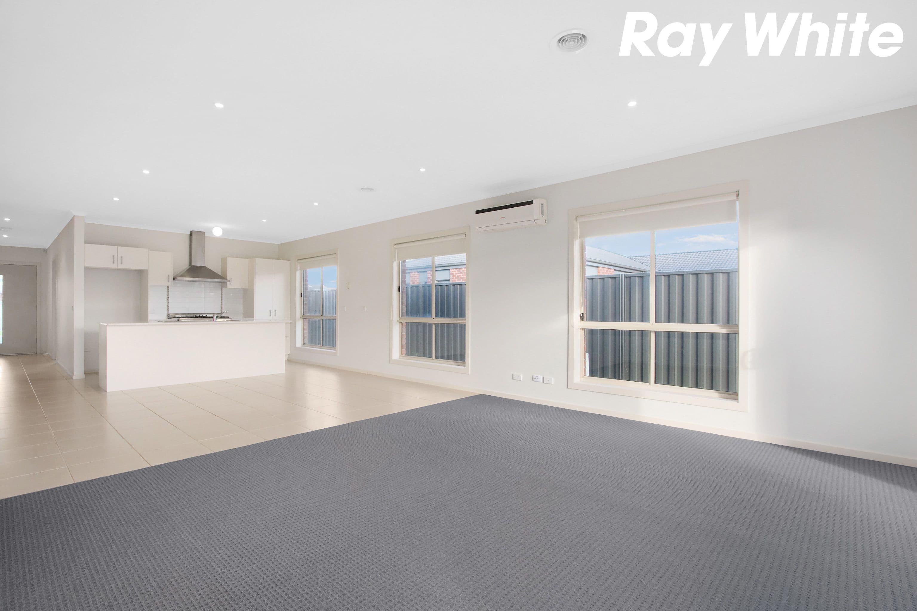 3 Mirabelle Street, Pakenham VIC 3810, Pakenham - Thumbnail 3