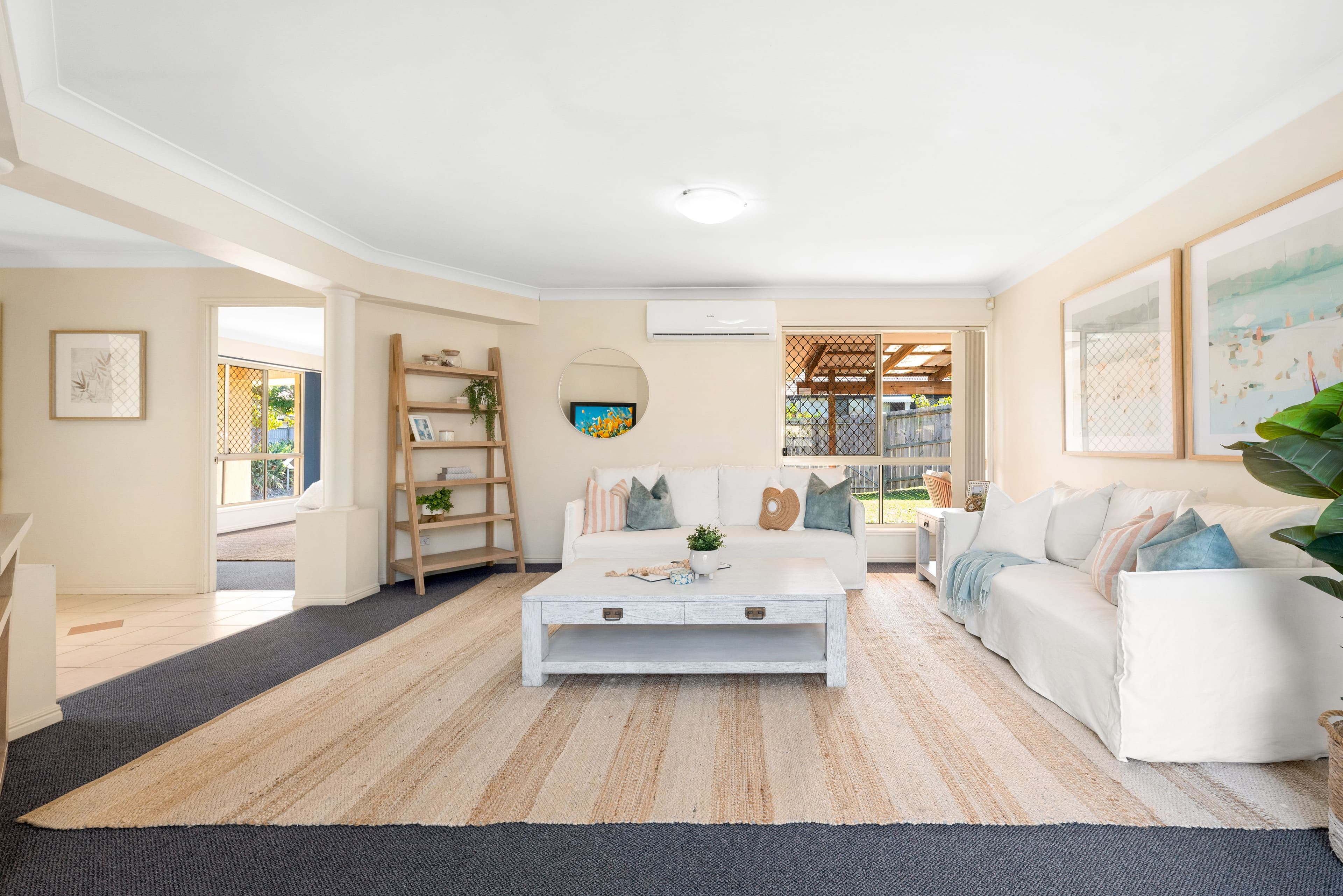 2 Alpena Close, Carindale QLD 4152, Carindale - Thumbnail 2