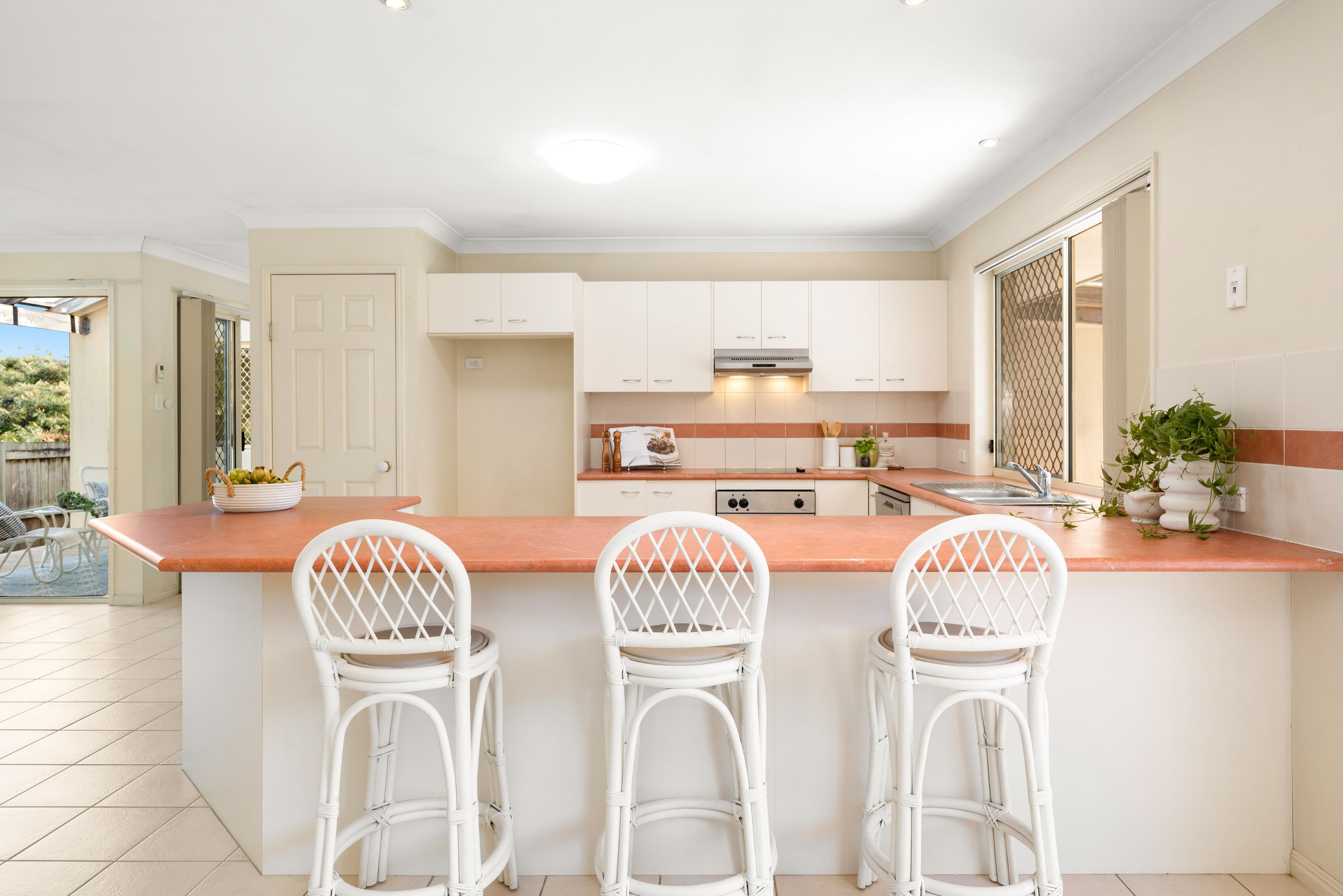 2 Alpena Close, Carindale QLD 4152, Carindale - Thumbnail 6