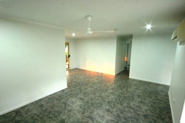 35 Cemetery Road, SARINA QLD 4737, Sarina - Thumbnail 2