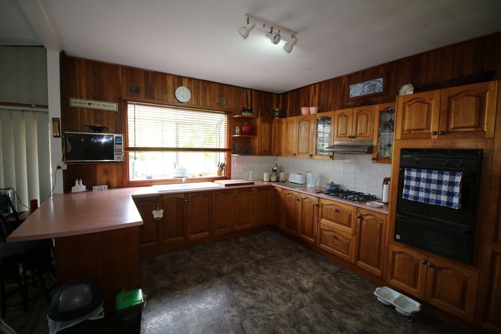 4 Orara Street, Nana Glen - Thumbnail 2