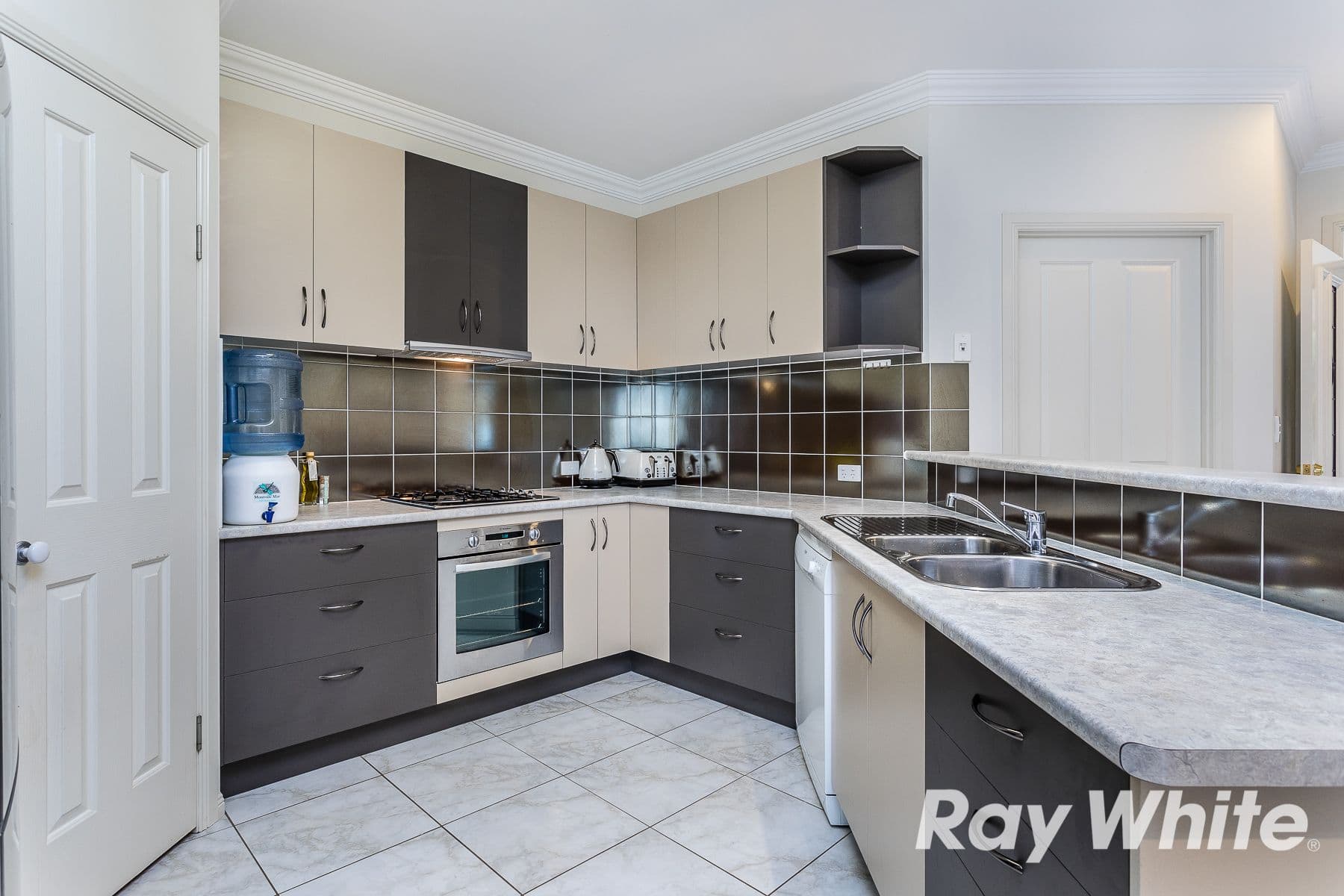 24 Alexandra Avenue, North Lakes QLD 4509, North Lakes - Thumbnail 4