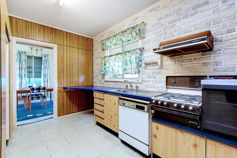 8 Brown Road, CHRISTIES BEACH SA 5165, Christies Beach - Thumbnail 2