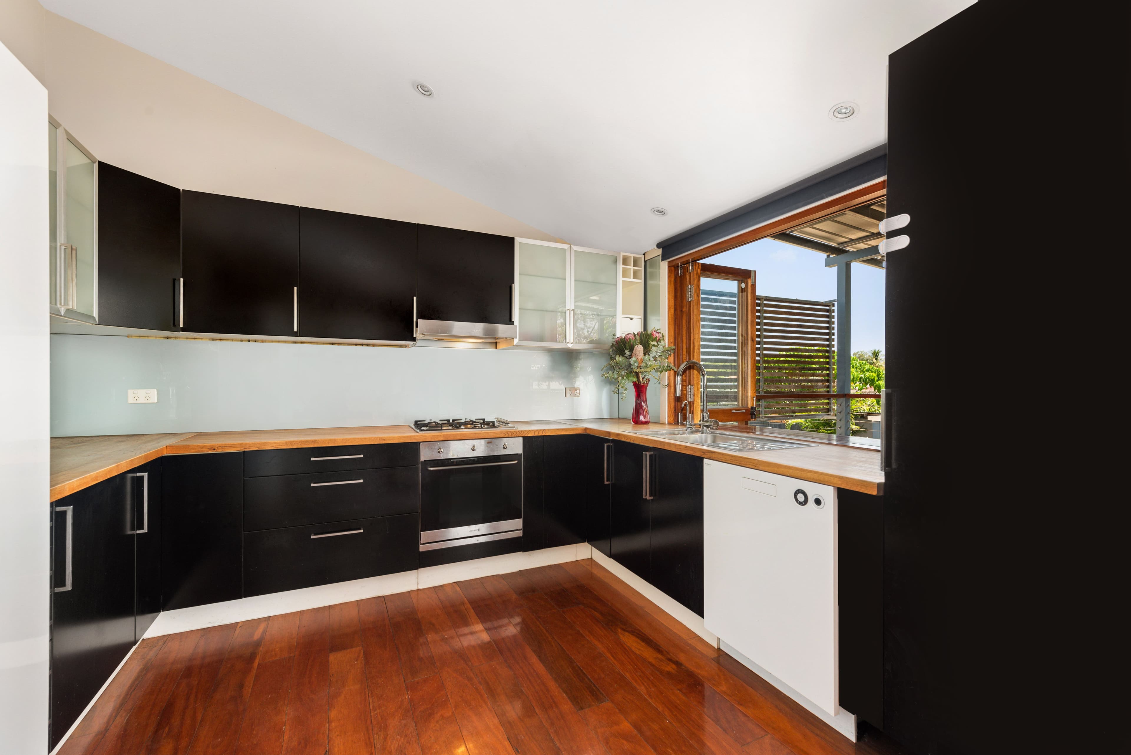272 Stanley Road, Carina QLD 4152, Carina - Thumbnail 3