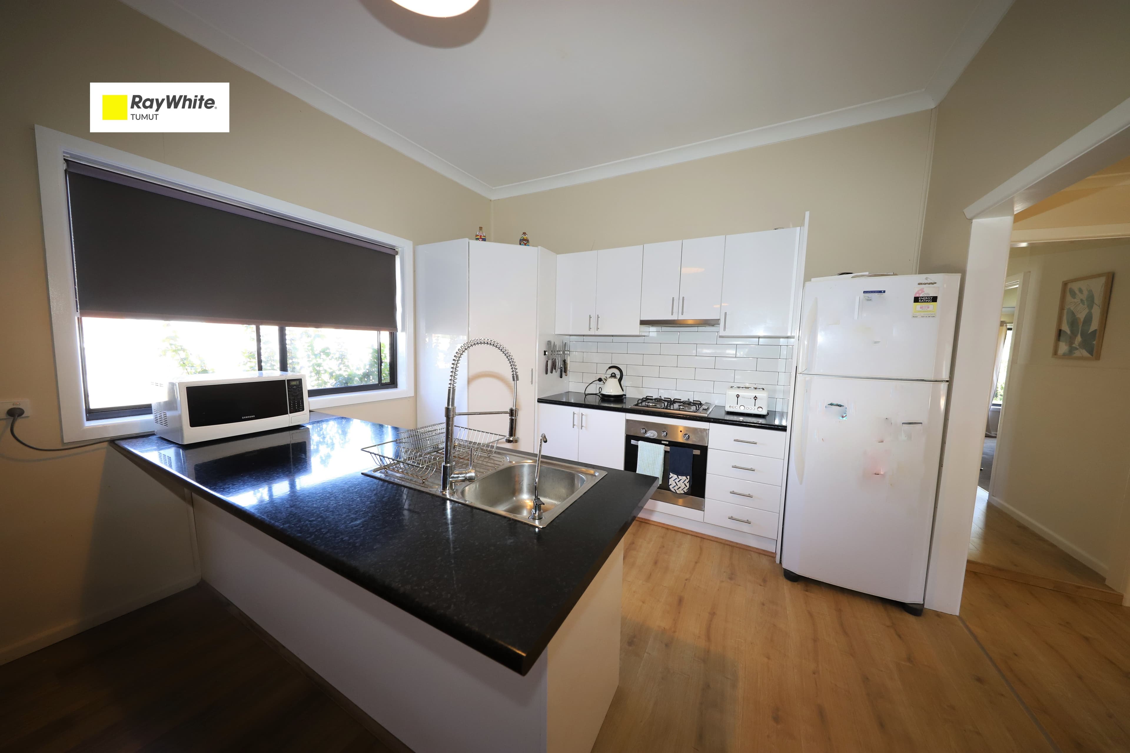 10 Macquarie Street, Tumut NSW 2720, Tumut - Image 1