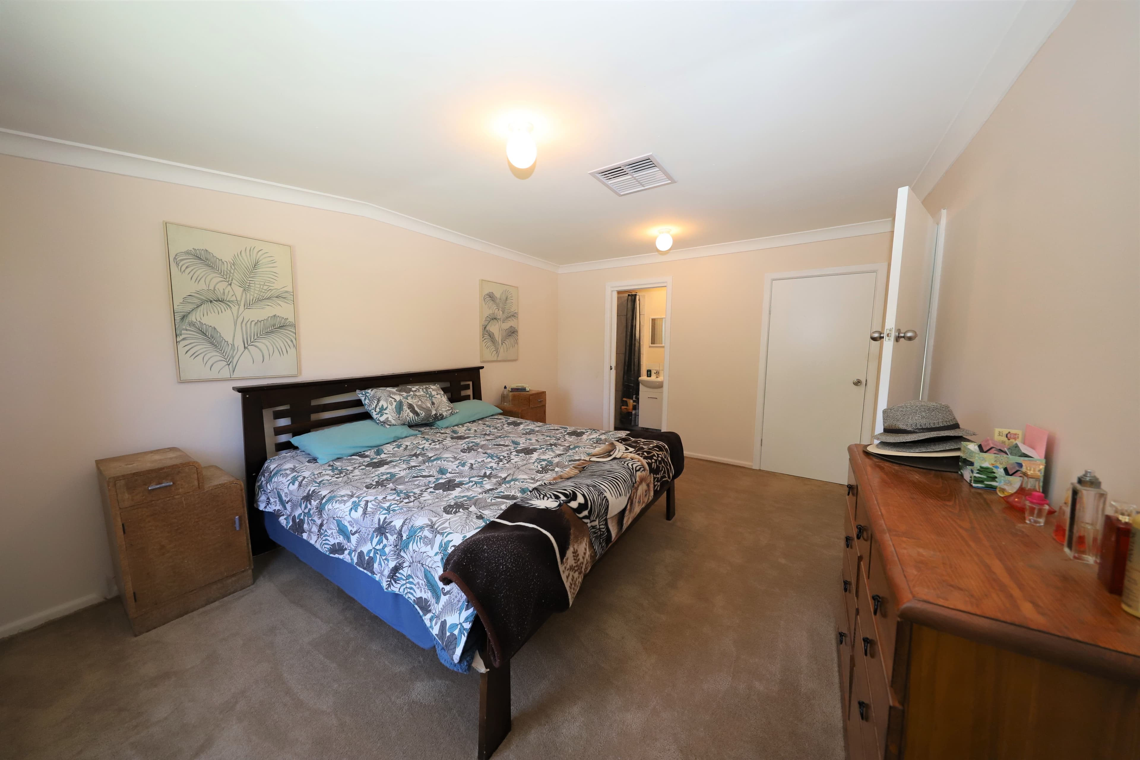 10 Macquarie Street, Tumut NSW 2720, Tumut - Thumbnail 8