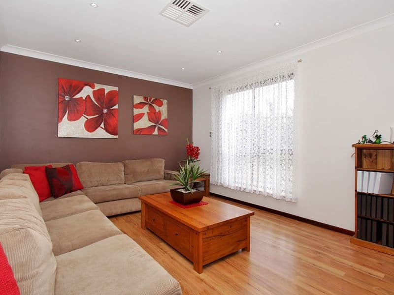 61 Calluna Way, Forrestfield WA 6058, Forrestfield - Thumbnail 2