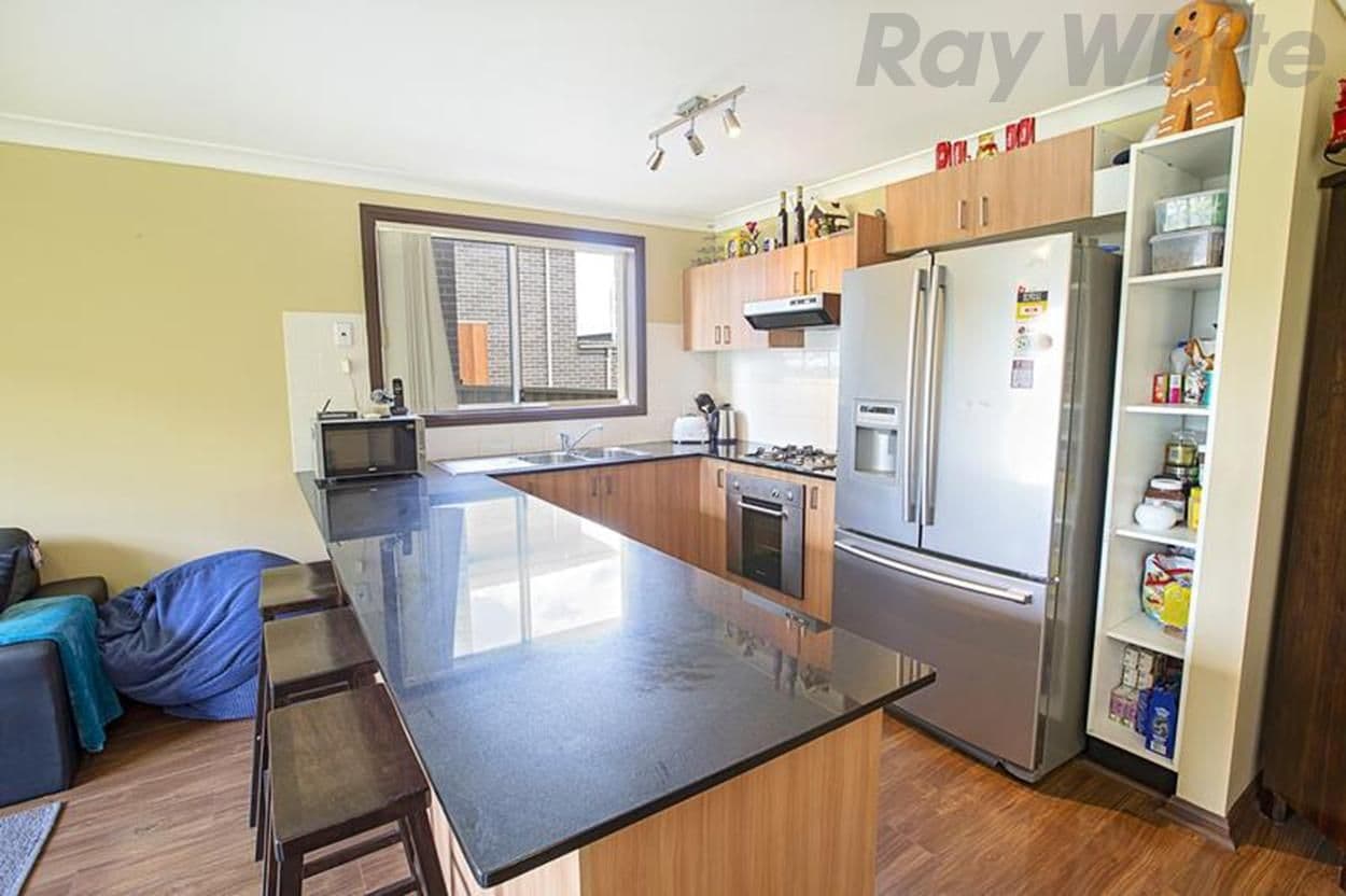 131 Carmichael Drive, West Hoxton NSW 2171, West Hoxton - Thumbnail 2
