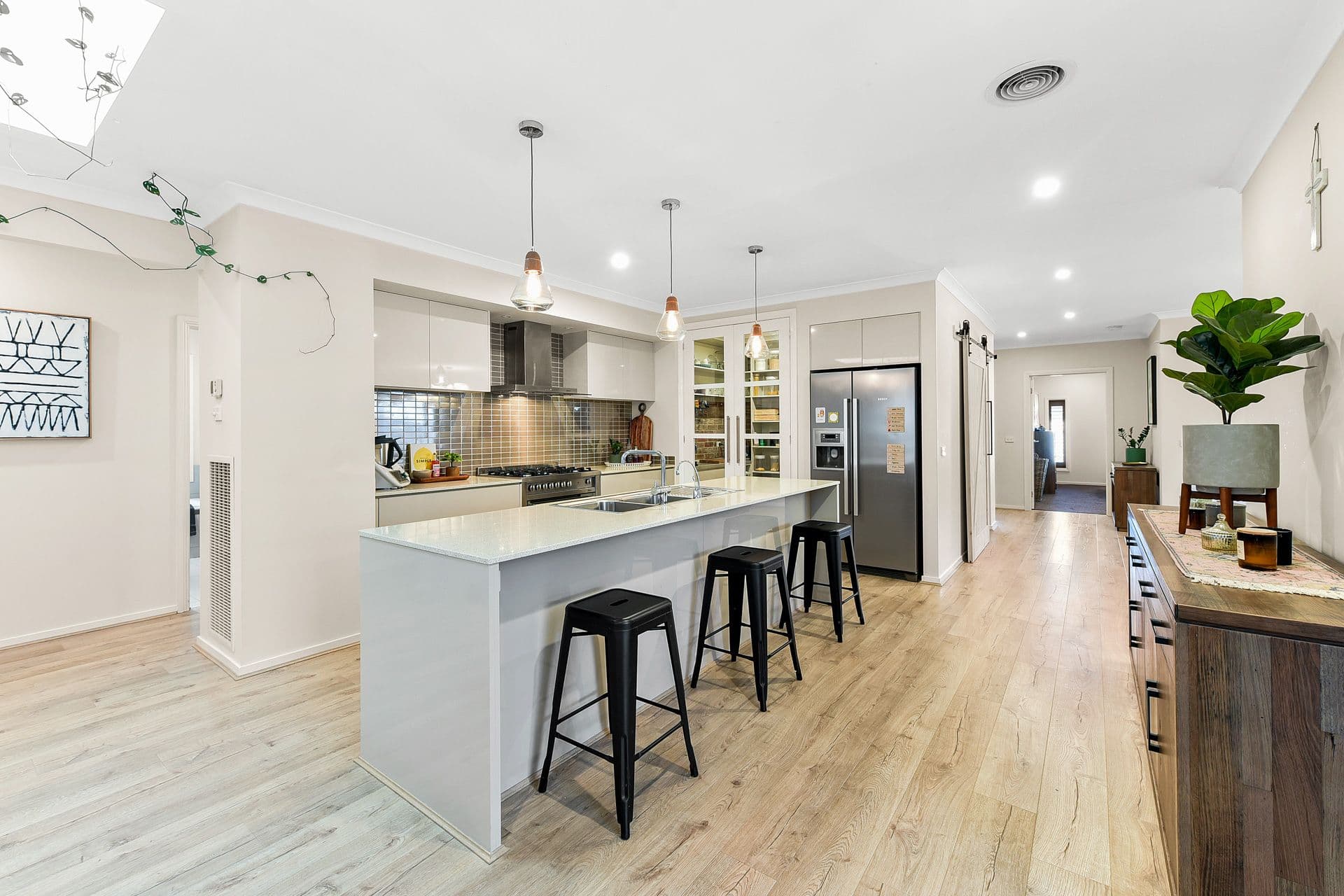 6 Howe Way, Cranbourne East VIC 3977, Cranbourne East - Thumbnail 5