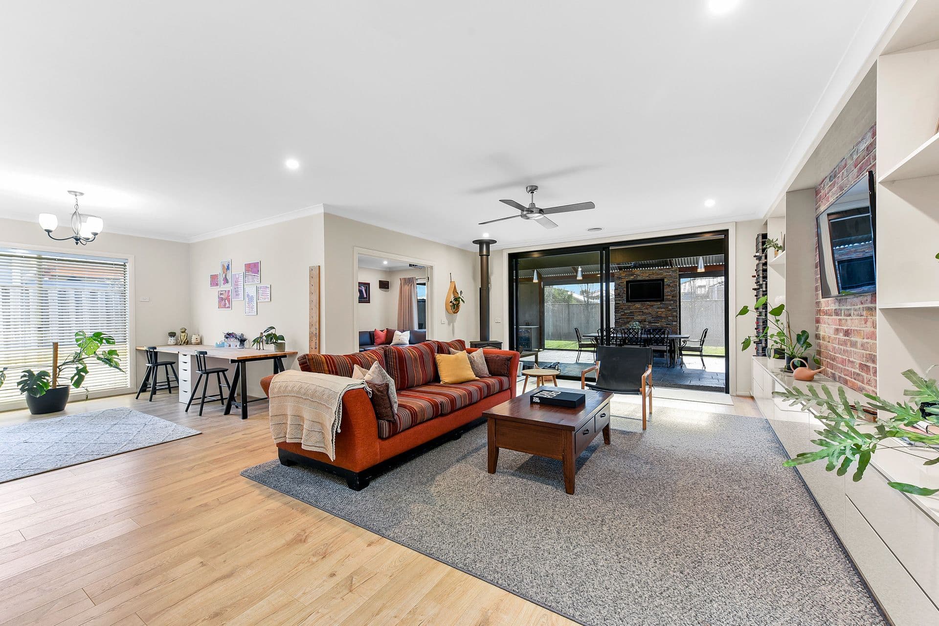 6 Howe Way, Cranbourne East VIC 3977, Cranbourne East - Thumbnail 8