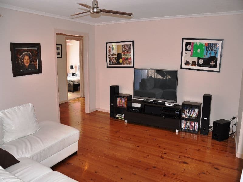 5 Hume Close, MILL PARK VIC 3082, Mill Park - Thumbnail 5