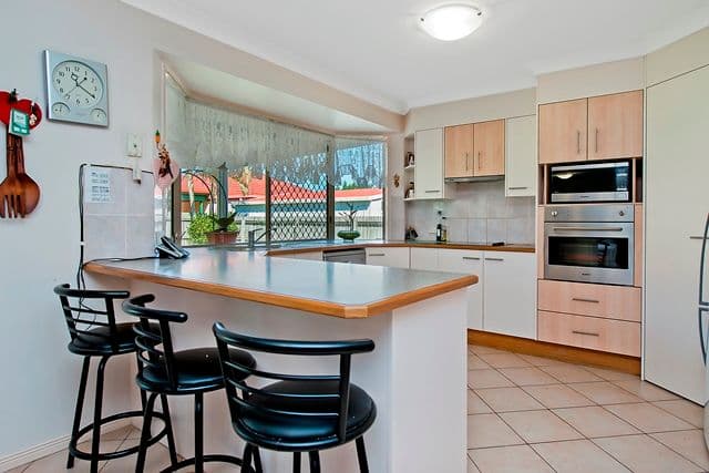 72 Grevillea Park Crescent, CALAMVALE QLD 4116, Calamvale - Thumbnail 2