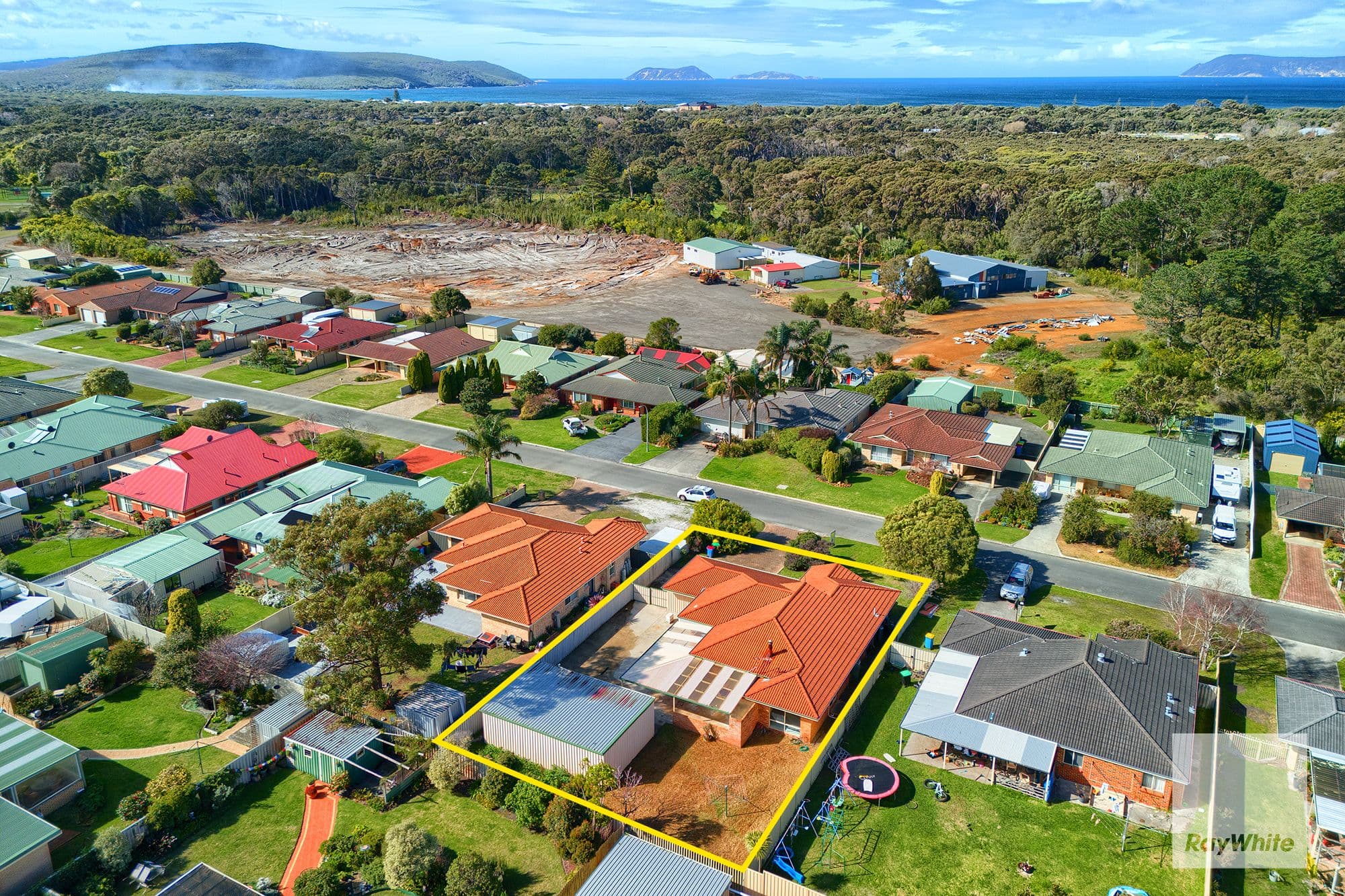 23 Ardross Crescent, Collingwood Park WA 6330, Collingwood Park - Thumbnail 3
