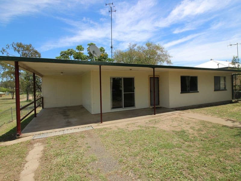 7 Station Street, Gayndah QLD 4625, Gayndah - Image 1