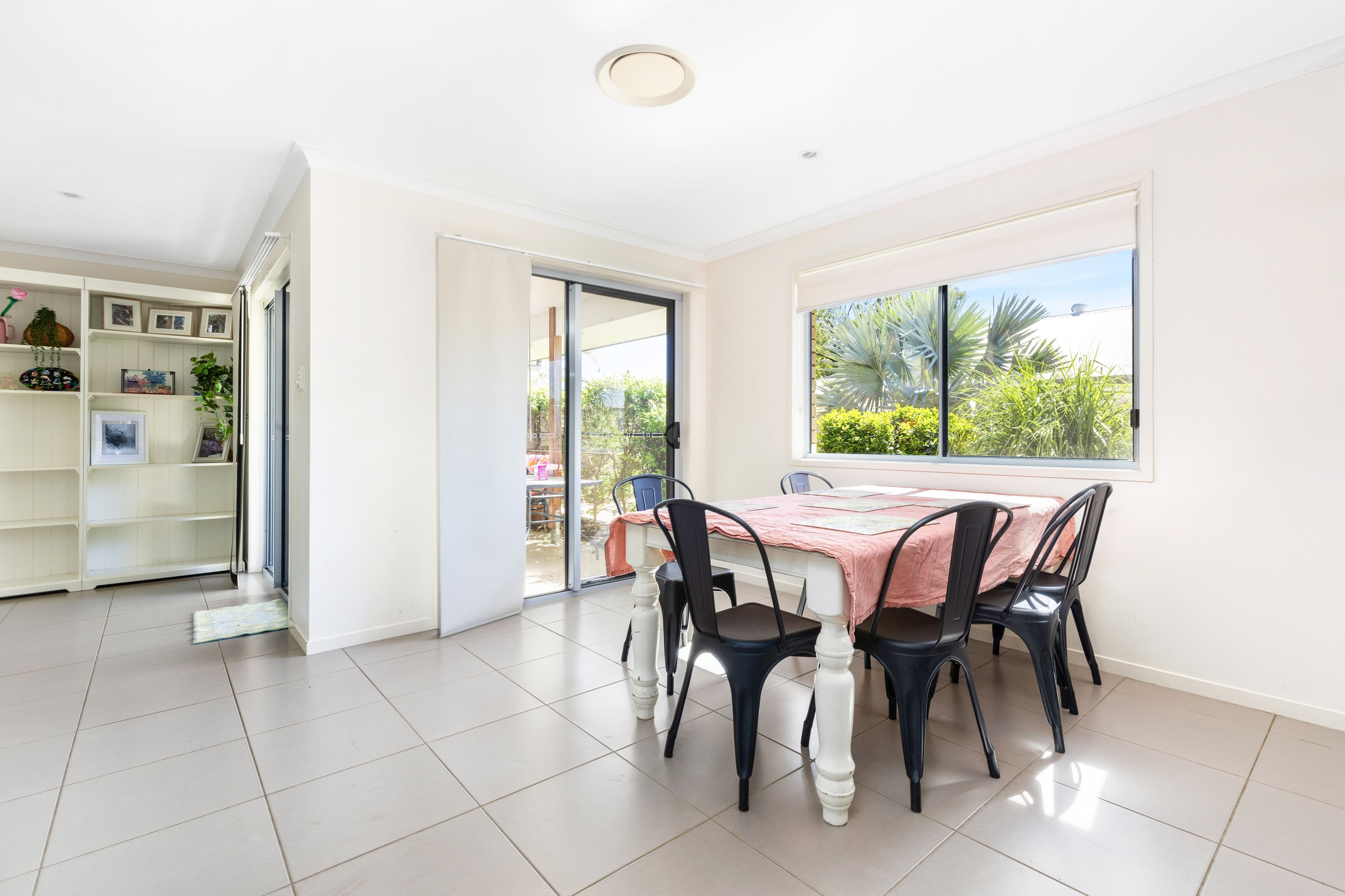 1 Ivers Place, Emerald QLD 4720, Emerald - Thumbnail 8