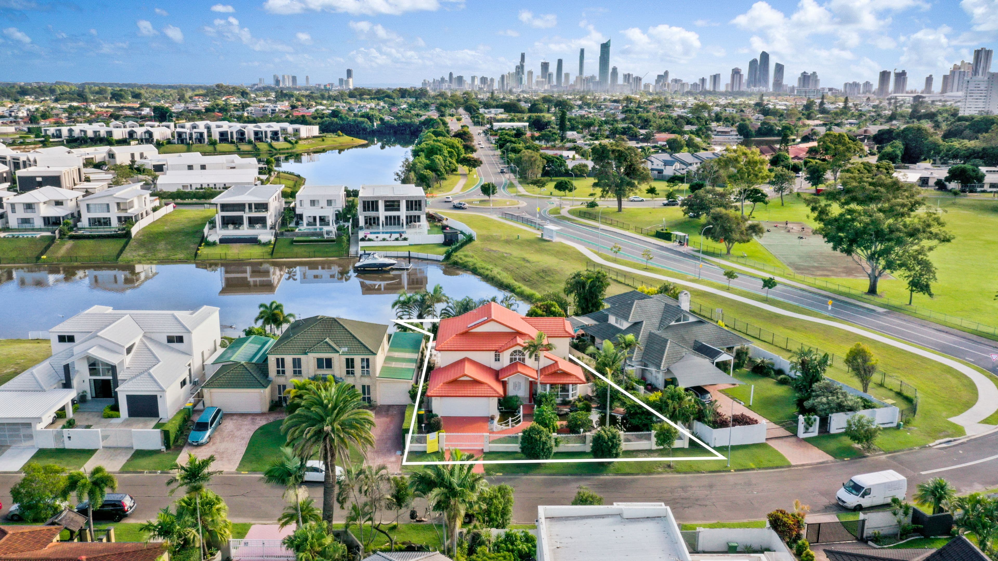 5 Cessnock Close, Mermaid Waters QLD 4218, Mermaid Waters - Image 1