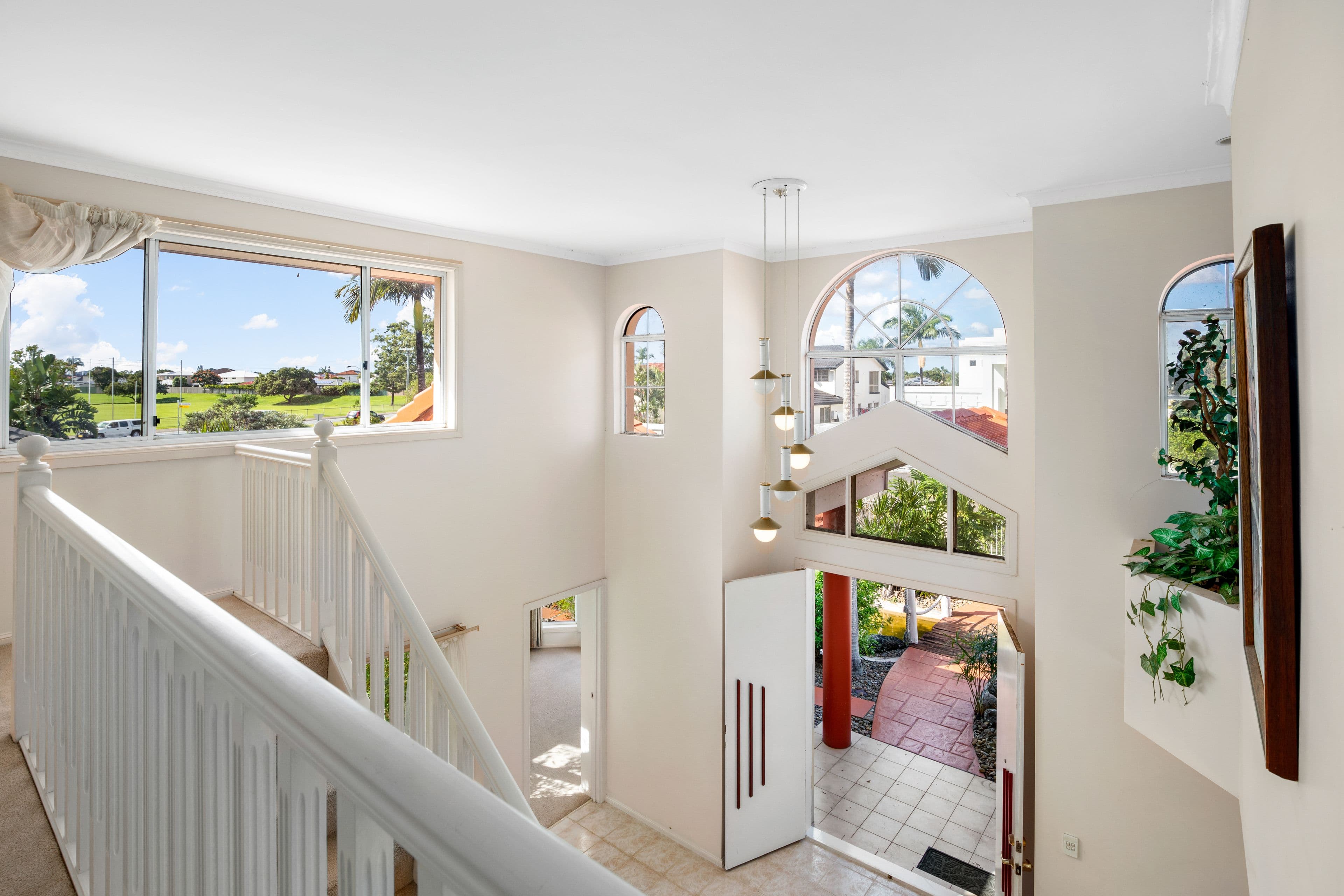 5 Cessnock Close, Mermaid Waters QLD 4218, Mermaid Waters - Thumbnail 5