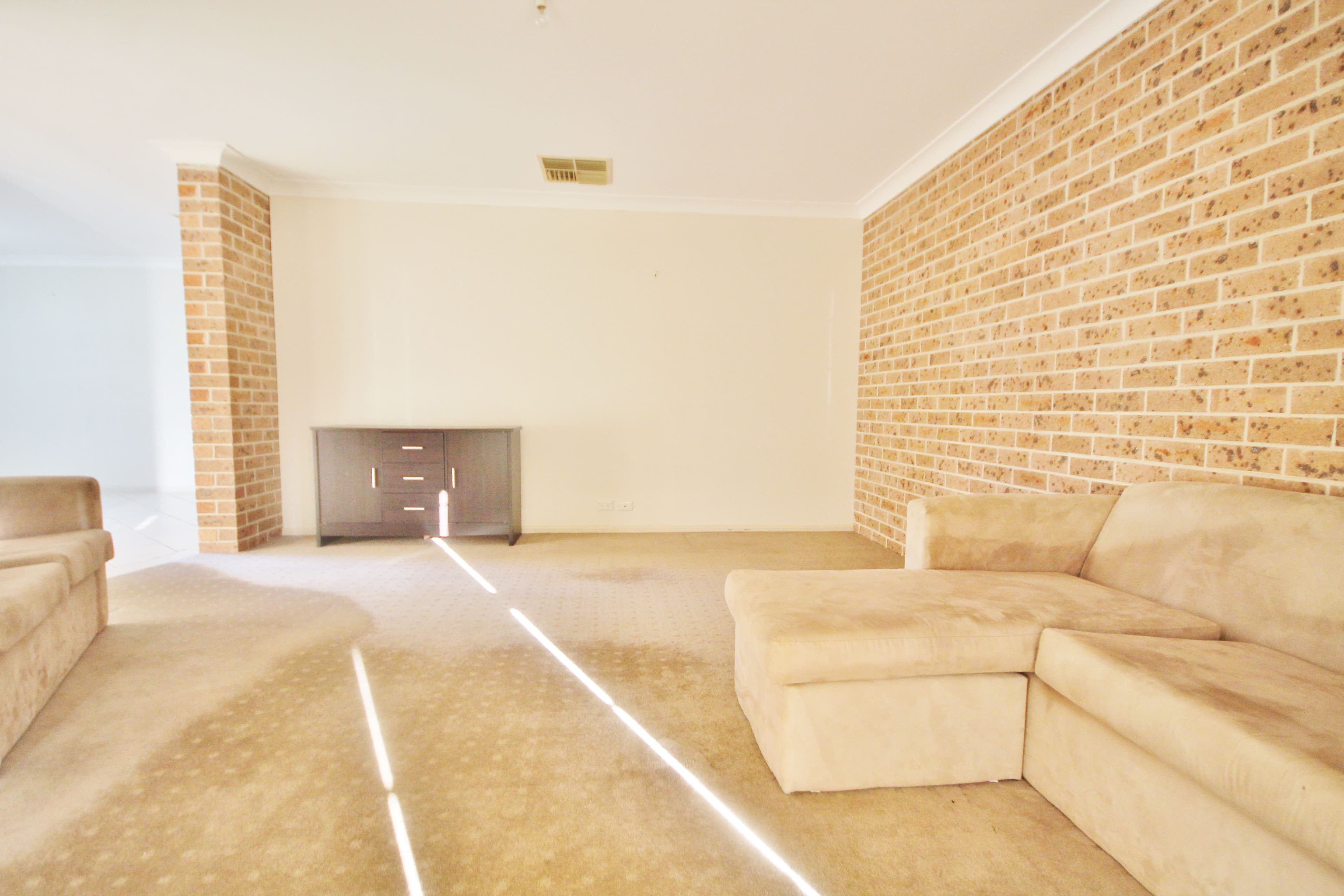 33 Pineview Circuit, Young - Thumbnail 6