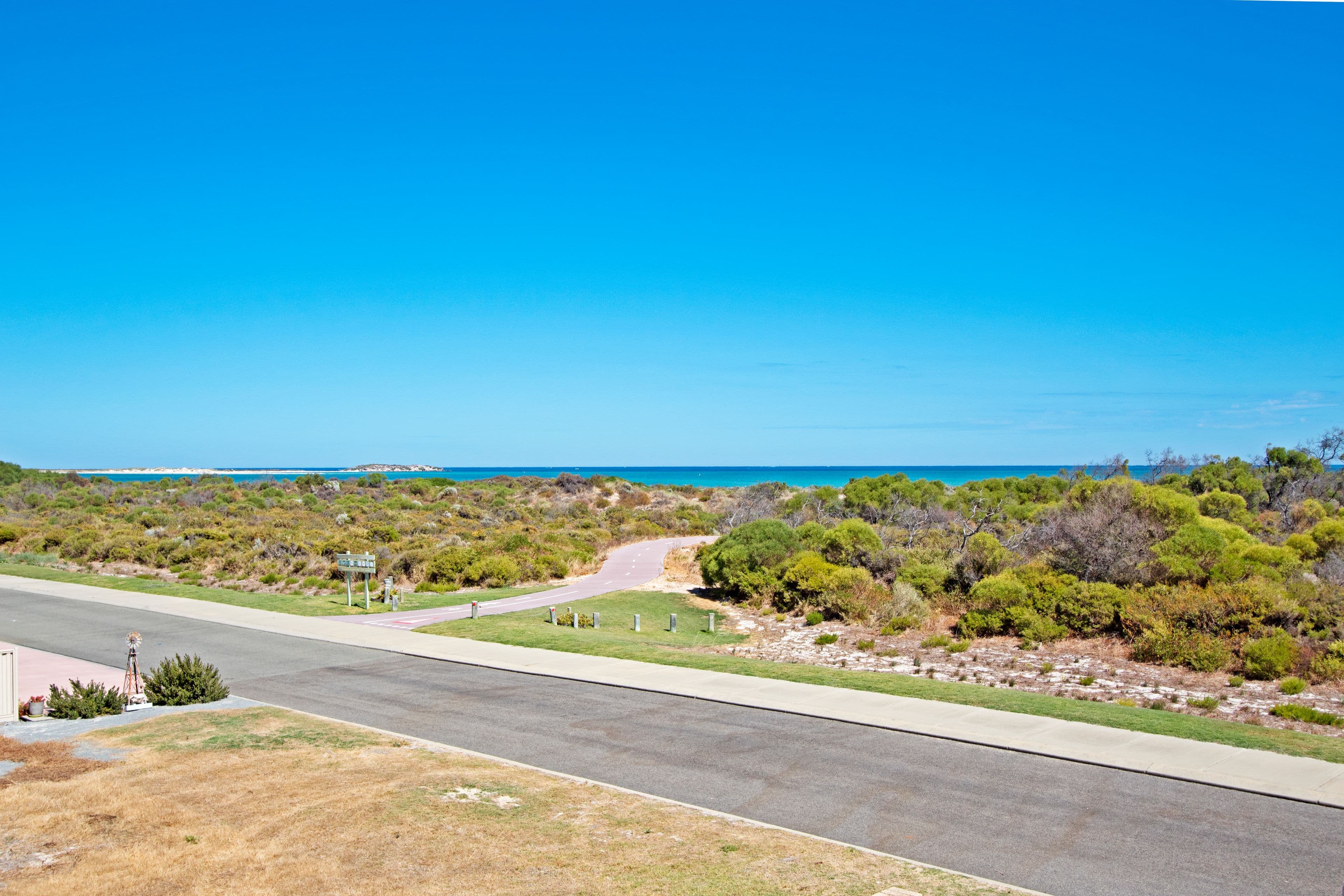 11 Eucalypt Way, Jurien Bay WA 6516, Jurien Bay - Thumbnail 2