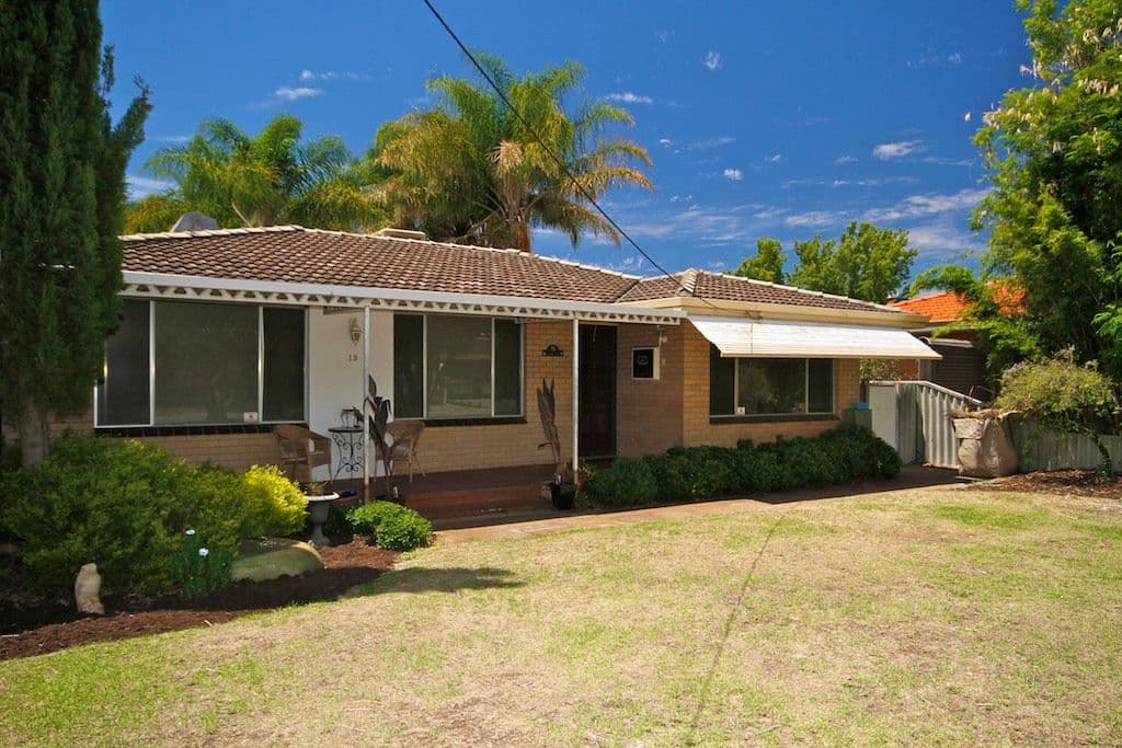 19 Mann Way, BASSENDEAN WA 6054, Bassendean - Thumbnail 2